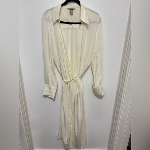 Lafayette 148 New York Cream Long Sleeve Dress - Picture 2 of 4